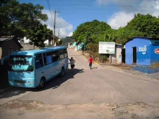 Matan a dueño de billar junto a sus hijos en Santa Bárbara