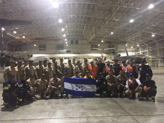 México agradece a Honduras por enviar equipo de rescatistas
