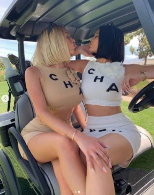 Ha sido los últimos días que Anastasia ha figurado en el Instagram de Kylie, y es que la empresaria ha colgado varias imágenes junto a ella que han alborotado las redes sociales.