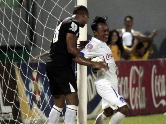 La bronca de Donis Escober con Javier Portillo tras encajar un gol