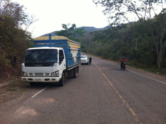 Recuperan camión robado con café