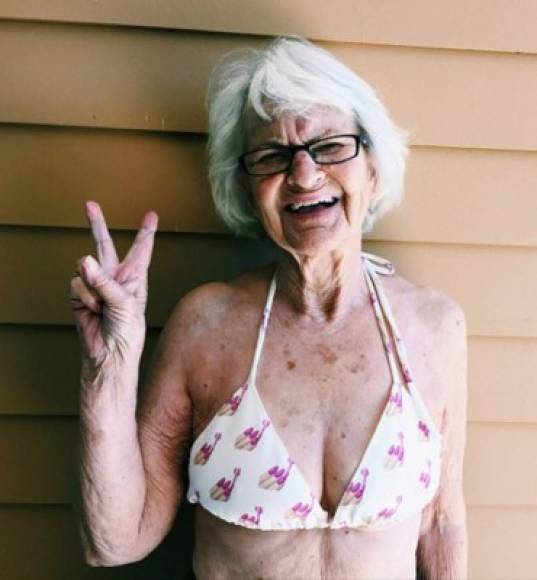 La abuela transmite su alegría y ganas de vivir en cada fotografía que comparte son sus seguidores.