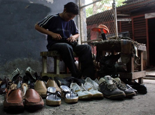 Mipymes de zapatos, ropa y químicos elevarán ventas con unión aduanera