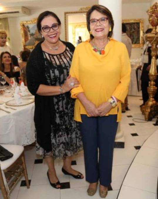 Maríanela Lacayo y Maybelle Brevé.