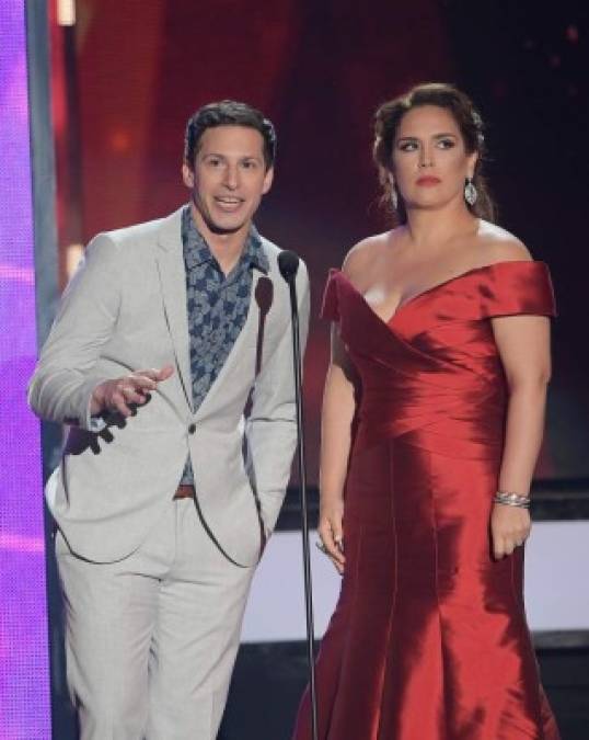 El cómico estadounidense Andy Samberg junto a Angélica Vale.<br/>