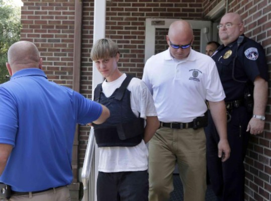 Piden pena de muerte para atacante de iglesia de Charleston  