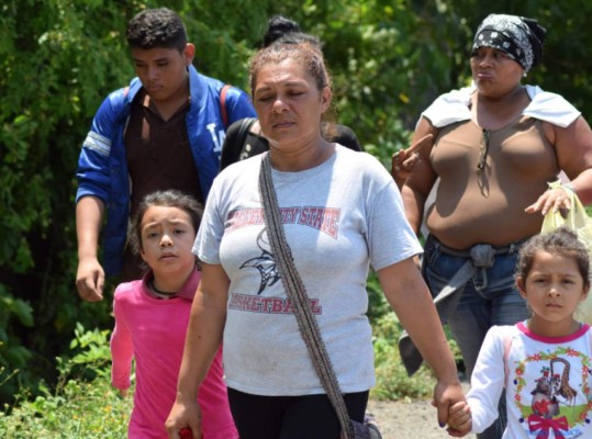 Iris, la hondureña que huyó a EUA para salvar a sus hijas de las maras