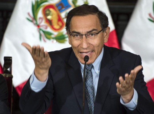 Vizcarra rechaza golpe de Estado en Perú