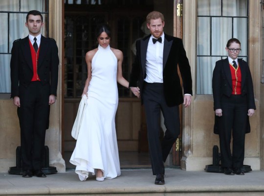 Meghan Markle fascina con segundo vestido tras su boda