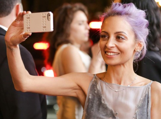 Nicole Richie hace peligrar su reality al no exhibir a sus hijos en él