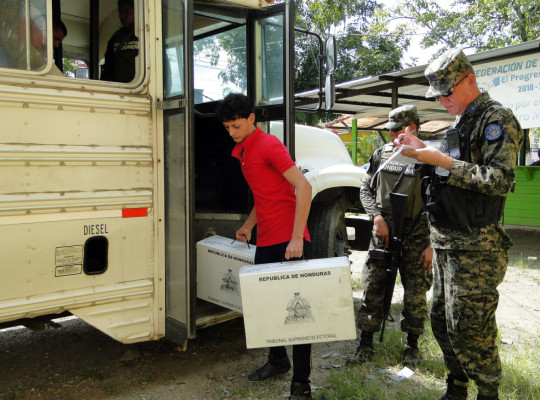 Material electoral ya está distribuido en 17 departamentos de Honduras