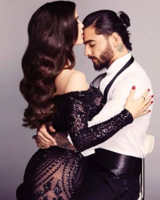 Maluma y Natalia se conocieron en la grabación del video de 'Felices los Cuatro', en donde la morena participó como interés romántico del cantante.