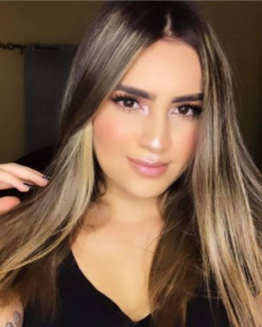 19. Roxanna Somoza:192 mil seguidores <br/><br/>Es una modelo e influencer hondureña, su fama se basa en participaciones en tabloides rosas.