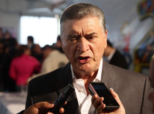 El pastor Evelio Reyes llama a votar a la comunidad cristiana