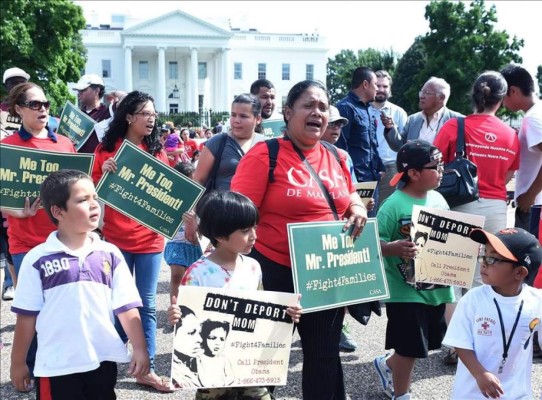 Disminuye ingreso a EUA de niños migrantes solos por la frontera de Texas