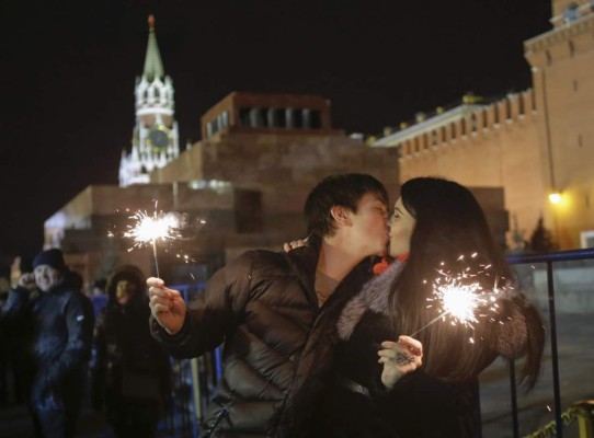Año Nuevo Chino: Solteros alquilan novios para fiestas