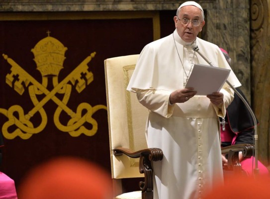 Papa Francisco en discurso habla de las 15 enfermedades de la Curia romana