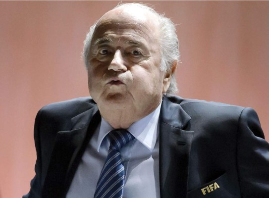 Los retos urgentes del quinto mandato de Blatter en la FIFA