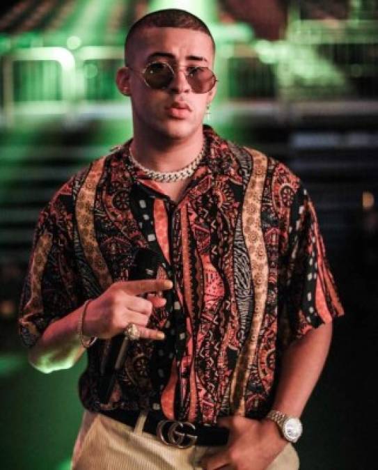 A pesar de que el trap es criticado por muchos por sus letras explícitas, Bad Bunny defiende su controversial estilo. 'Desde chamaquito siempre me gustó el rap, me ha gustado la lírica y ese juego con las palabras. El trap es un derivado del rap y el hip hop y cuando lo escuché me sentí identificado y decidí empezar a hacerlo a mi manera' confiesa el artista.