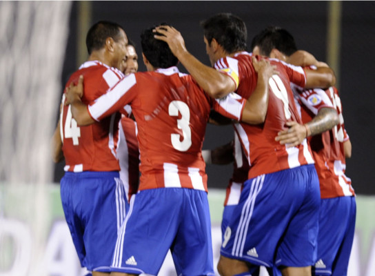 Paraguay vapulea a Bolivia y lo elimina del Mundial