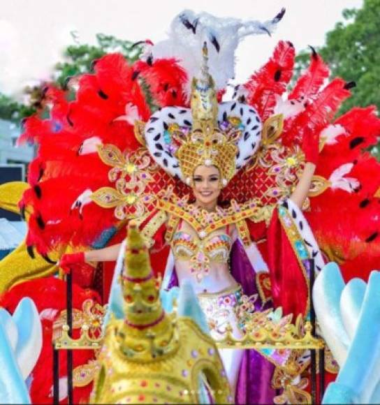 El año pasado Sirey se vistió como todo una reina.