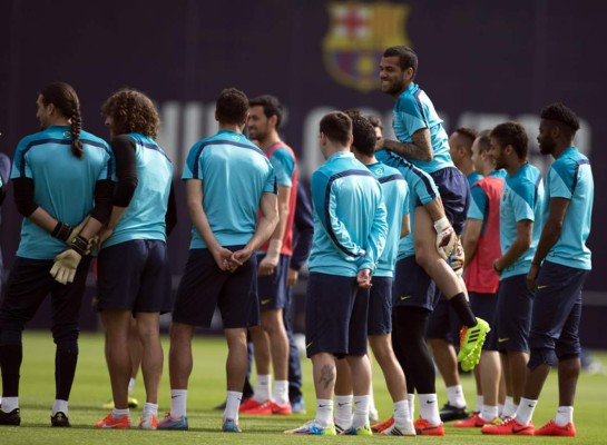 El Barça convoca a toda la plantilla, menos a Valdés, para la final