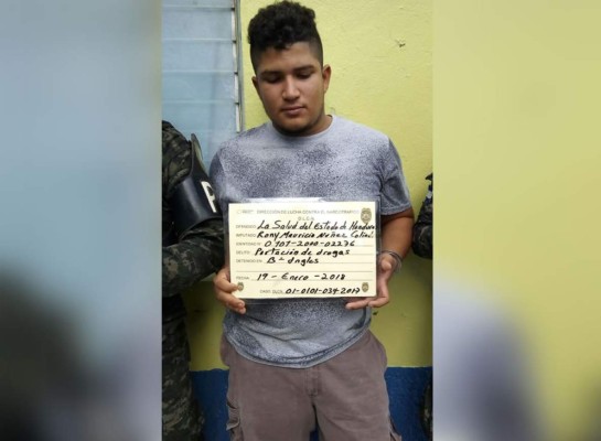 La Ceiba: Allanamientos deja decomiso de supuesta droga y un detenido