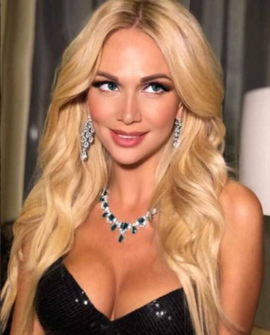 A sus 34 años, Lopyreva es una de las presentadoras y modelos más cotizadas en Rusia.