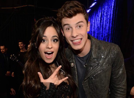 Filtran fotos de Camila Cabello y Shawn Mendes que confirmarían su romance