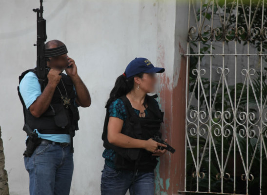 Tres muertos deja balacera entre policías y pandilleros en San Pedro Sula