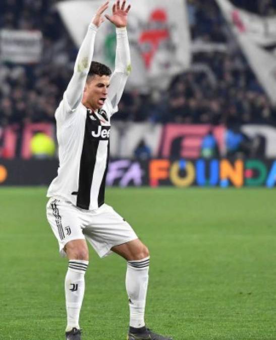 Tras el pitazo final y luego de ser la figura al marcar un hat-trick, Cristiano Ronaldo tuvo un polémico festejo en donde emuló el gesto que tuvo hace unas semanas Diego Simeone, DT del Atlético de Madrid.