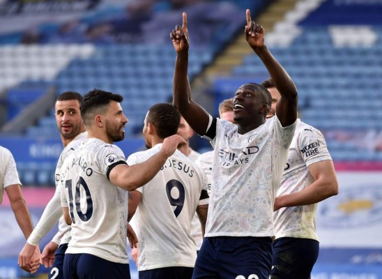 Manchester City se toma la revancha ante el Leicester y se acerca más al título de la Premier League