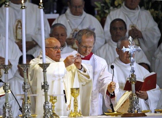 Papa recordó a excluidos y víctimas de violencia en basílica de Guadalupe
