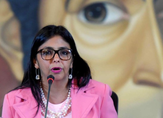 La UE sanciona a vicepresidentes venezolanos y otras nueve personas por represión