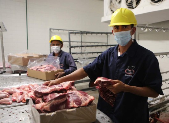 Abren procesadora de carne de res que exportará a EUA y Taiwán