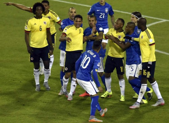VIDEO: La bronca al final del Brasil-Colombia en Copa América