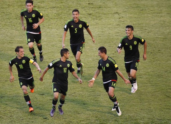 Con un 2-0 México logra triunfo histórico en Honduras