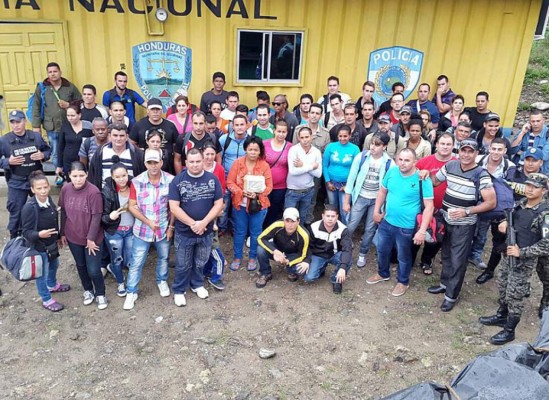 Detenidos en Honduras 36 inmigrantes entre africanos y cubanos en ruta a USA