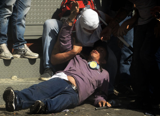 Venezuela: Tres muertos y 23 heridos por disturbios en Caracas