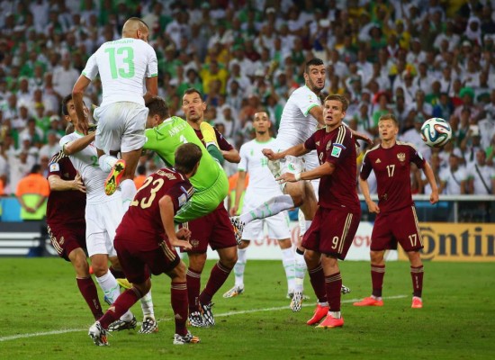 Argelia hace historia pasando a octavos y echa a Rusia del Mundial