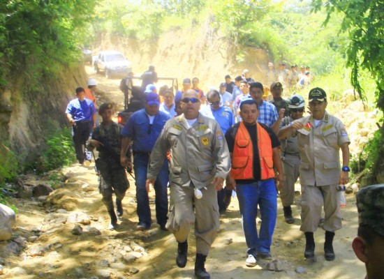 Cancelan de manera indefinida rescate de 8 mineros hondureños