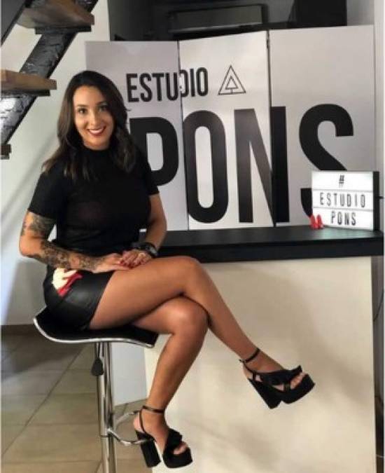 Noelia Pons - Es la esposa de Darío Benedetto, delantero argentino de Boca Juniors.