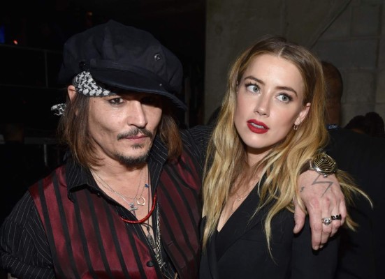 Amber Heard pide el divorcio a Johnny Depp
