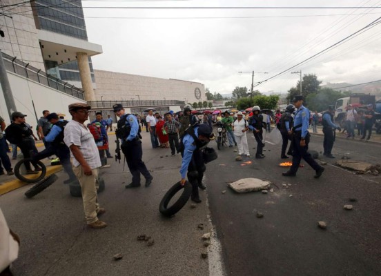 Empresarios piden a Gobierno y manifestantes pensar en Honduras