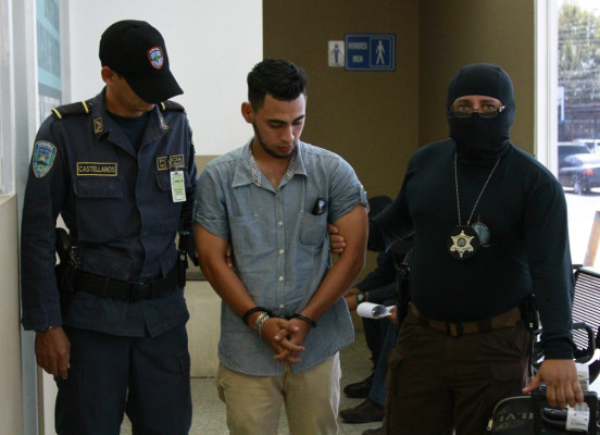 Hondureño seguirá en la cárcel por traficar con droga