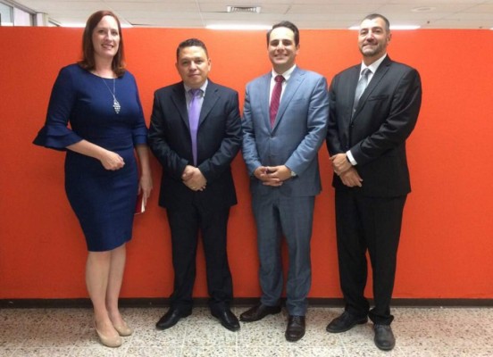 Carlos Trujillo reitera apoyo a la Fiscalía y a la Maccih
