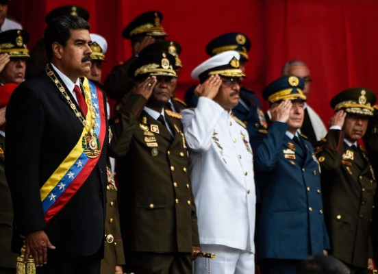 Detienen a dos generales venezolanos por 'rebelión' contra Maduro