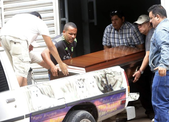 Hallan muerta en saco a vendedora