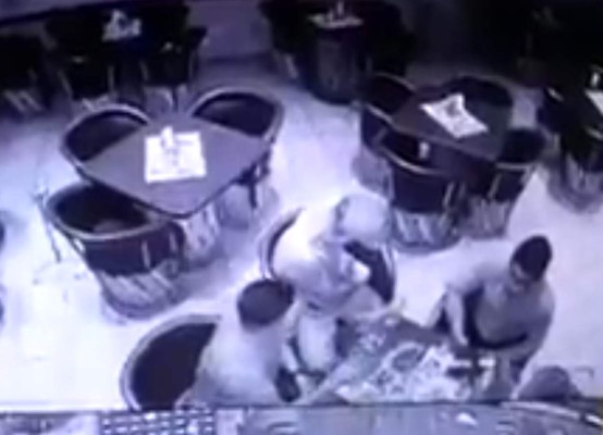 Video: Sicarios ejecutan a cinco personas en un bar de México