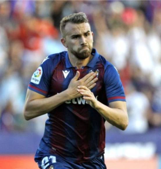 ¡Gol madridista! Borja Mayoral, canterano del Real Madrid, marcó el segundo gol del Levante ante el Barcelona y así festejó.